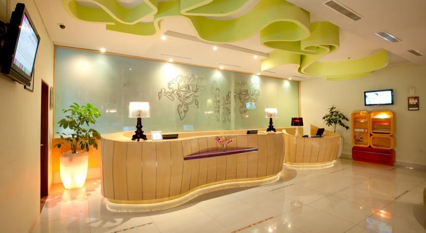 Hotel Ibis Styles Yogyakarta Esterno foto