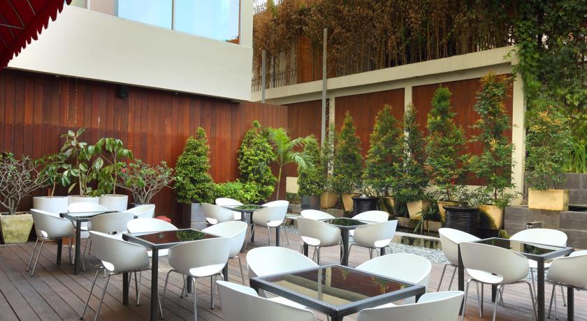 Hotel Ibis Styles Yogyakarta Esterno foto