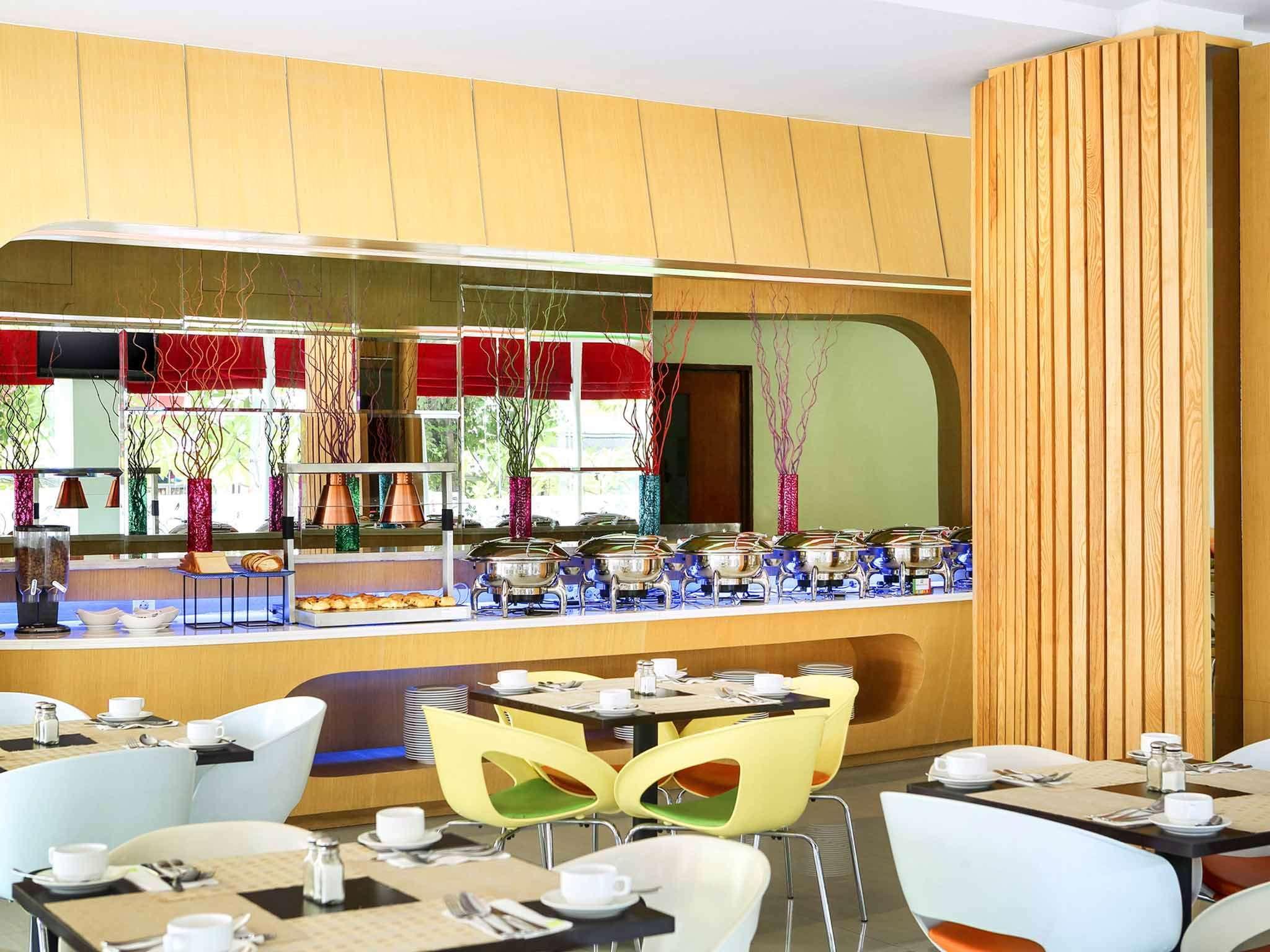 Hotel Ibis Styles Yogyakarta Esterno foto