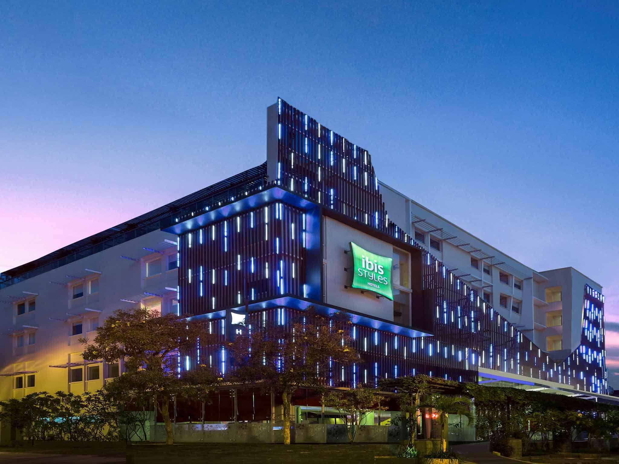 Hotel Ibis Styles Yogyakarta Esterno foto