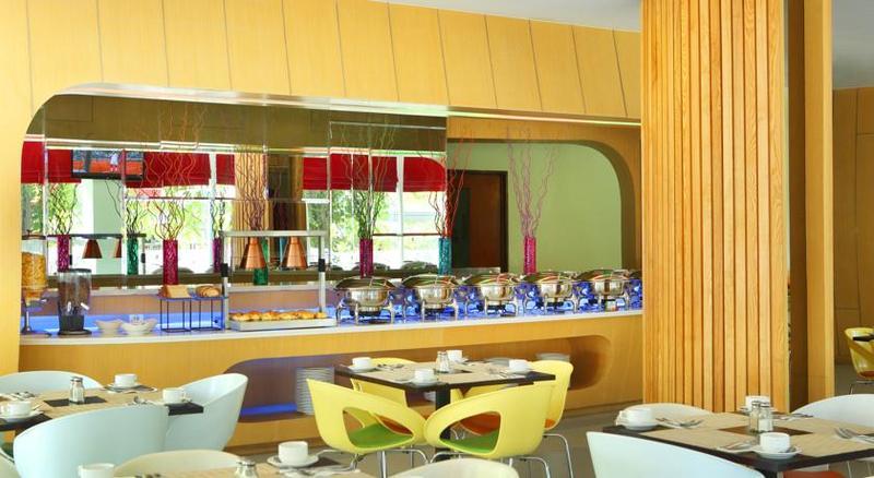 Hotel Ibis Styles Yogyakarta Esterno foto