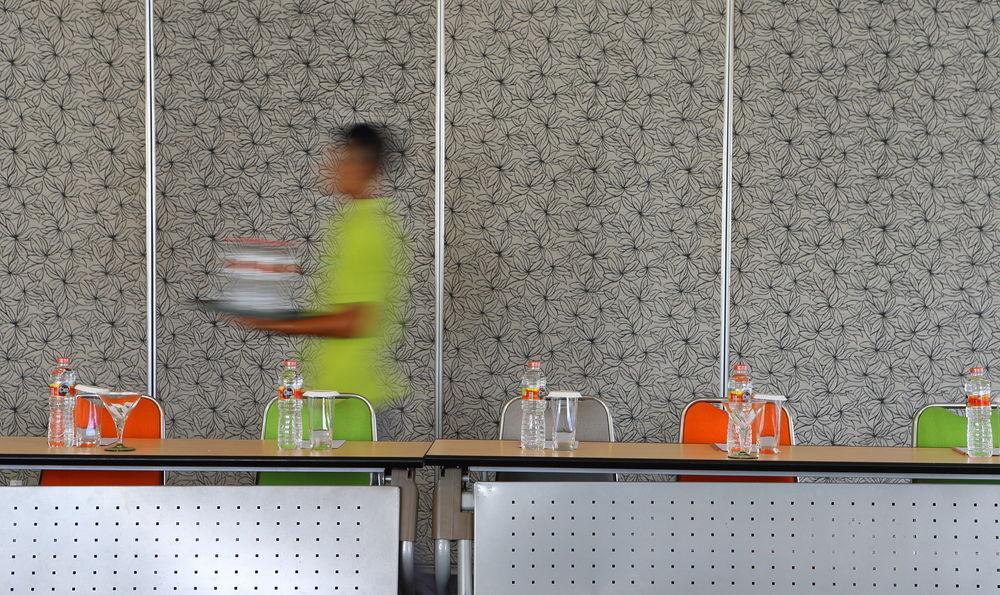 Hotel Ibis Styles Yogyakarta Esterno foto