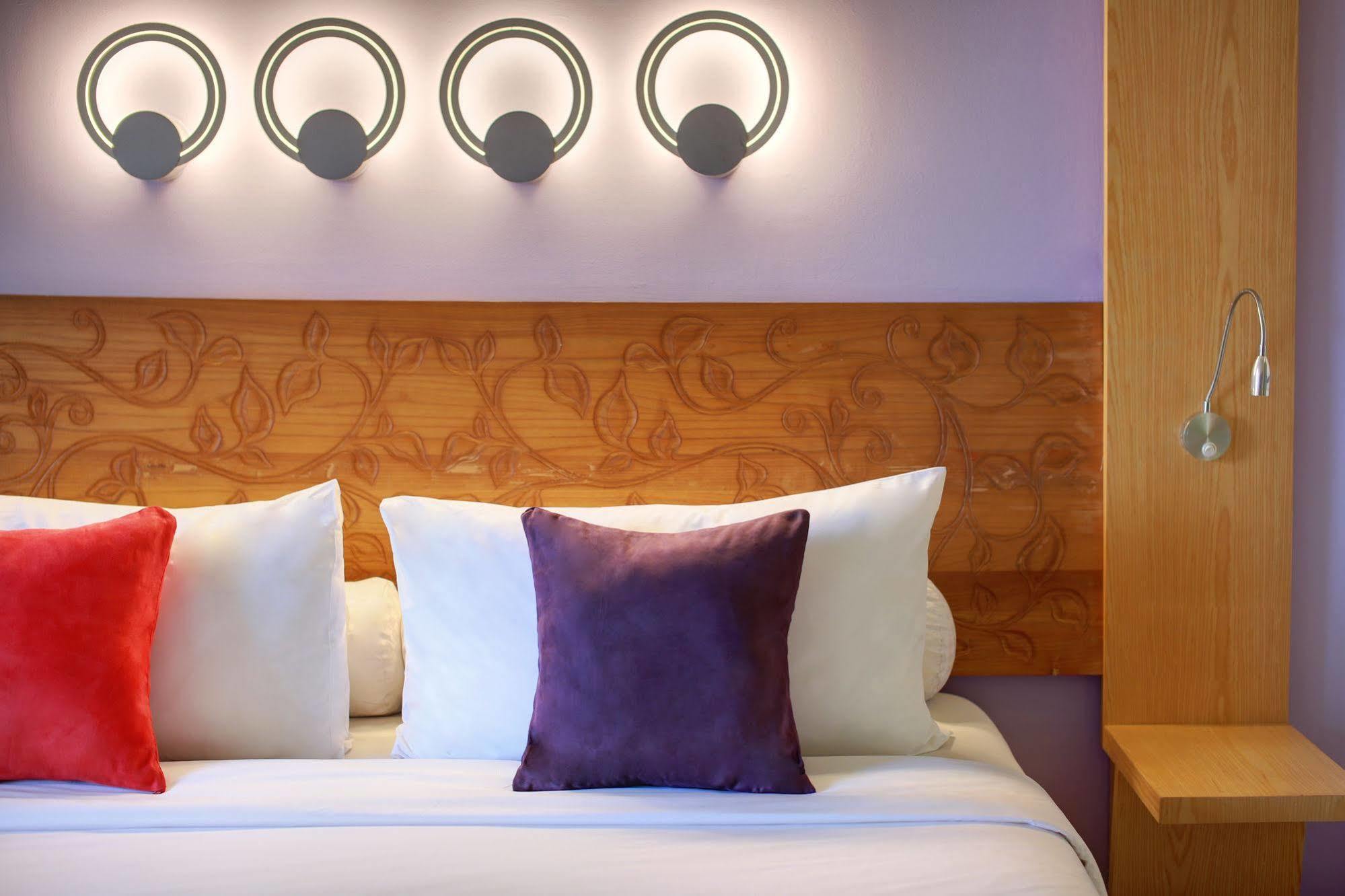 Hotel Ibis Styles Yogyakarta Esterno foto